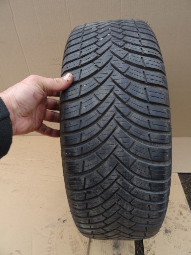 BFgoodrich g-GRIP 205/45R17 88v 7,0mm Jahr 2017