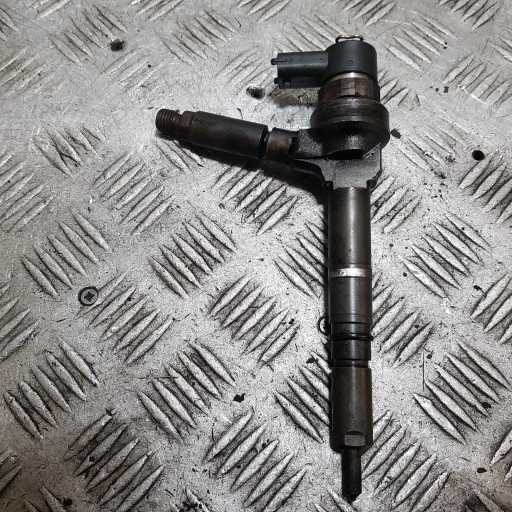 INJEKTOR OPEL ASTRA H 0445110125 BOSCH