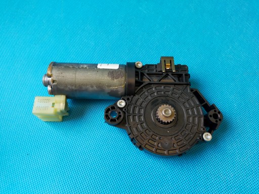 SKODA SUPERB 3 III FL 2.0FSI 200 kW 2020R Schiebedachmotor 3G9877795F