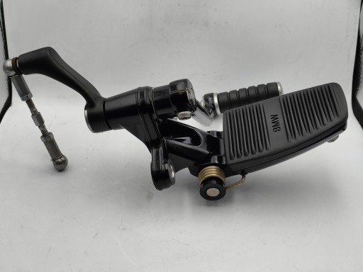 FUSSRASTEN-SET LINKS SCHALTHEBEL BMW R18 B K35
