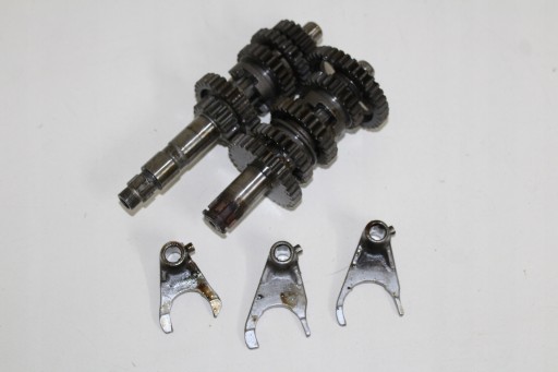 2 Yamaha SR 125 Getriebe, Führung, Führungen