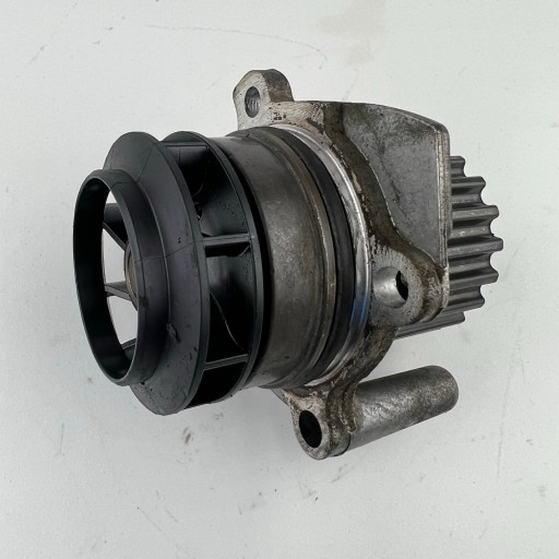 WASSERPUMPE VW PASSAT AUDI SKODA 2.0 TDI