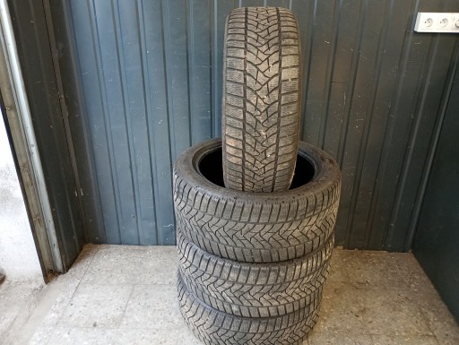 Dunlop Winter Sport5 5 2x 255/45R20 und 2x 285/45R20 Reifen 4,3 mm Winter