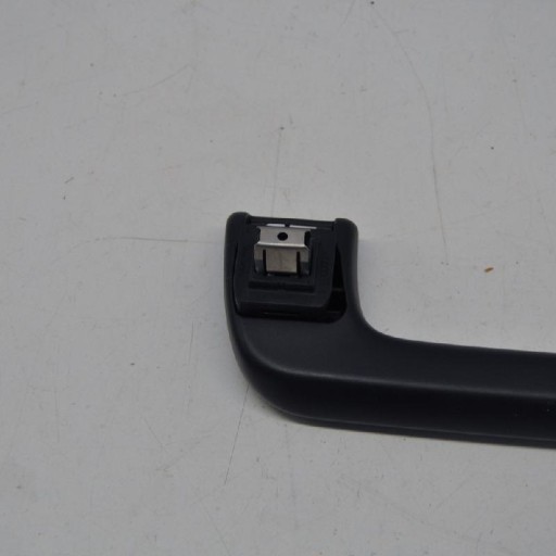 Vorderer linker Griff des Audi A4 Avant (8W5, B9) 4M0857607 3.0L