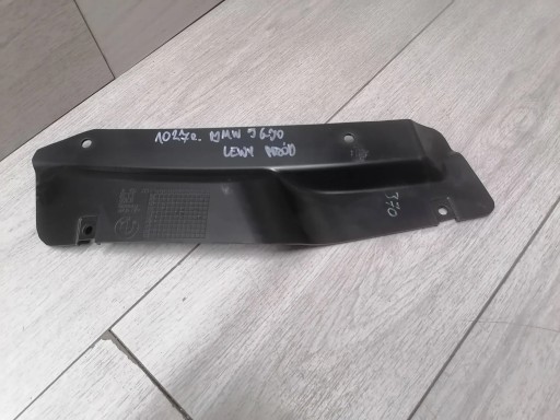 10272. BMW 5 G30 ABDECKUNG STOßSTANGE LINKS VORNE 2160373