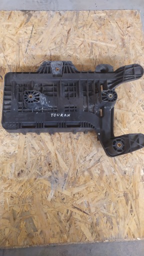 #1K0915333-B# VW TOURAN Batteriesockel