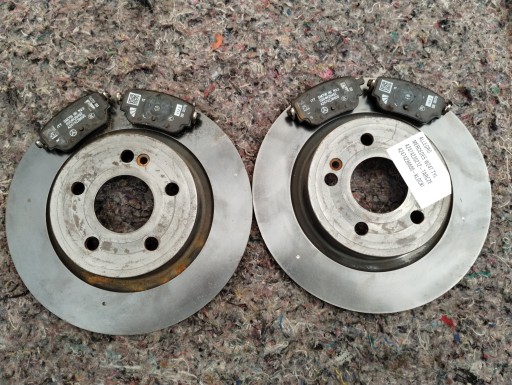 Bremsscheiben Heckblöcke Mercedes W177 W247 A2474230212 A2474236600