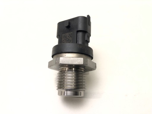 KRAFTSTOFFDRUCKSENSOR OPEL COMBO D 55269777 0281006752 1,3 90KM
