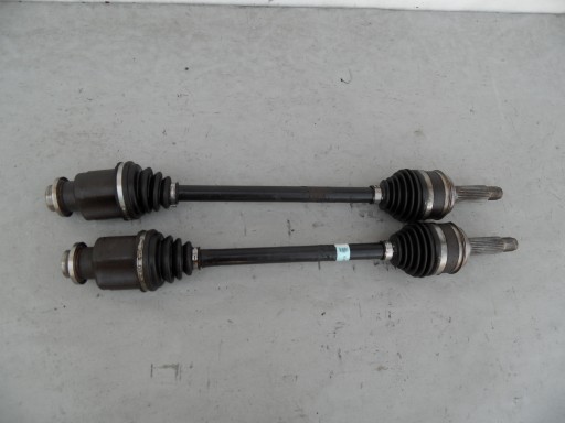 HINTERE WELLE LINKS ACURA MDX II 2006-2013