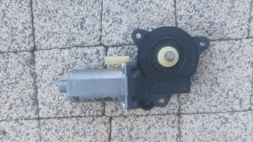 MOTOR - FENSTERHEBER - RECHTS FORD FIESTA MK VI 2002-2008 130821939