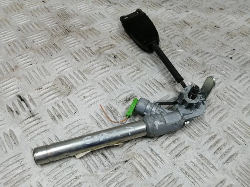Opel Corsa D Spannergürtel rechts vorne