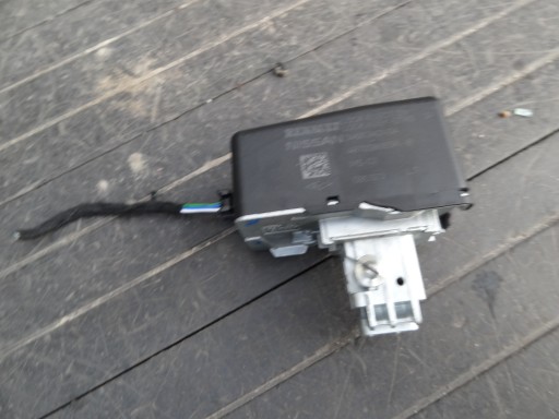DACIA DUSTER II LIFT 2023 1.0 TCE LENKSCHLOSS 487008065R ORIGINAL