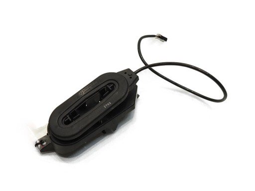 SCHLÜSSELLOSE ANTENNE VORNE MERCEDES W220 A2208201575