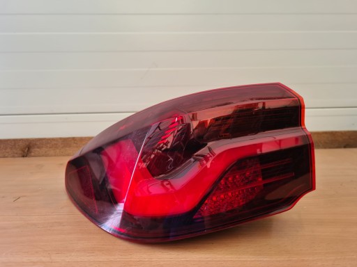 BMW X2 F39 HECKLEUCHTE LINKS SCHWARZ EU 9881161