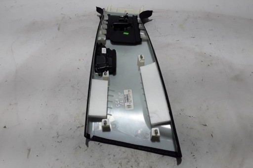 Jurist Rights Side Deckung Volvo 31479219 2.0L Benzin 2022
