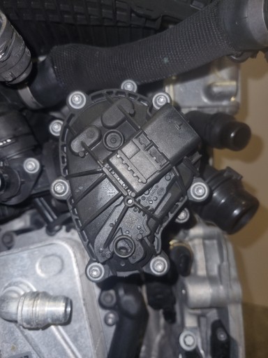 BMW 2 U06 U11 X1 22 THERMOSTATMODUL WASSERPUMPE 9896577