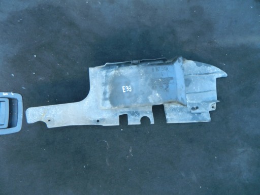 BMW E39 BREMSLUFTEINSATZKANAL 8187510