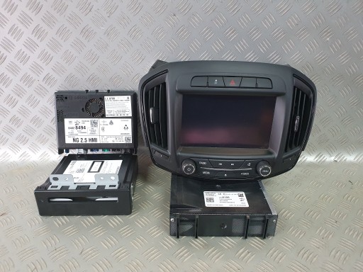 RADIO HMI 2.5 NAVIGATION INSIGNIA A LIFT CAR PLAY