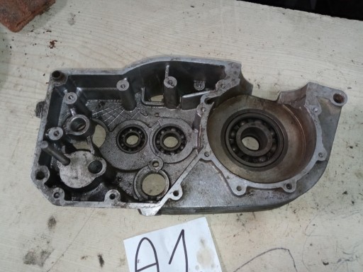 Motor, Kurbelgehäuse, halbe MZ ETZ 250, SCHÖNER ZUSTAND