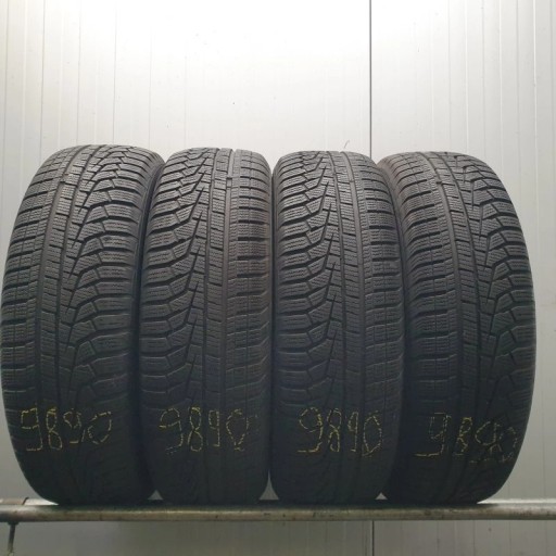Hankook Winter i*cept evo2 SUV Winterreifen W320A 215/70R16 100 T Grip