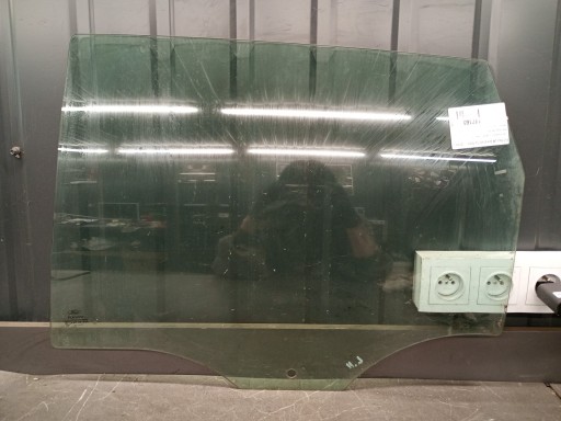 links Glas Heck Ford Fiesta Mk6 02r