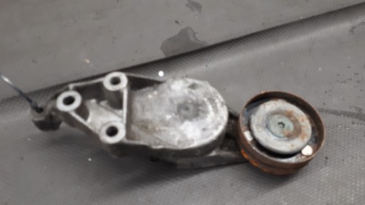 038903315C Gurtstraffer Sitz VW Skoda 1.9 TDI