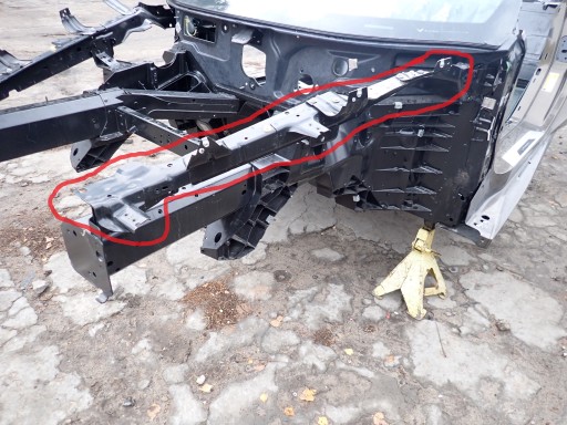 Schürze rechts Kotflügelhalterung links vorne Chevrolet Corvette C8 2020-