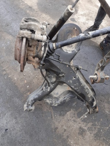 Achsschenkel LINKS HINTERER SCHWINGEARM MERCEDES VITO 447 HINTERANTRIEB