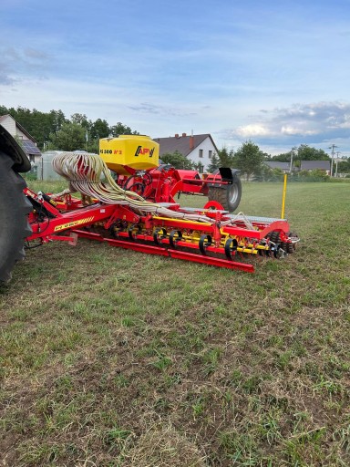 Grünlandgerät APV GP 600 PT mit Sämaschine PS500 und ISOBUS