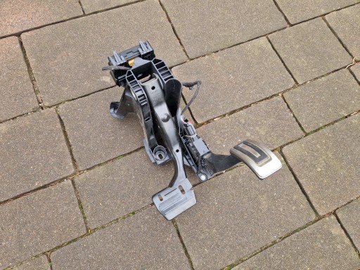 VW Audi Skoda Sitzset von Pedalen Bremsgasmodul 3Q0907338