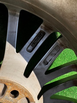 product-additional-image