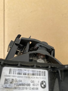 product-additional-image