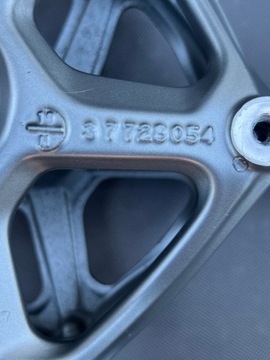 product-additional-image