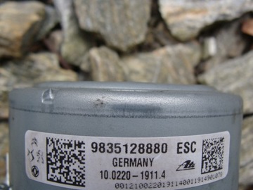 product-additional-image