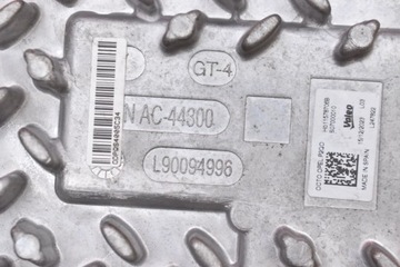 product-additional-image