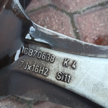 product-additional-image